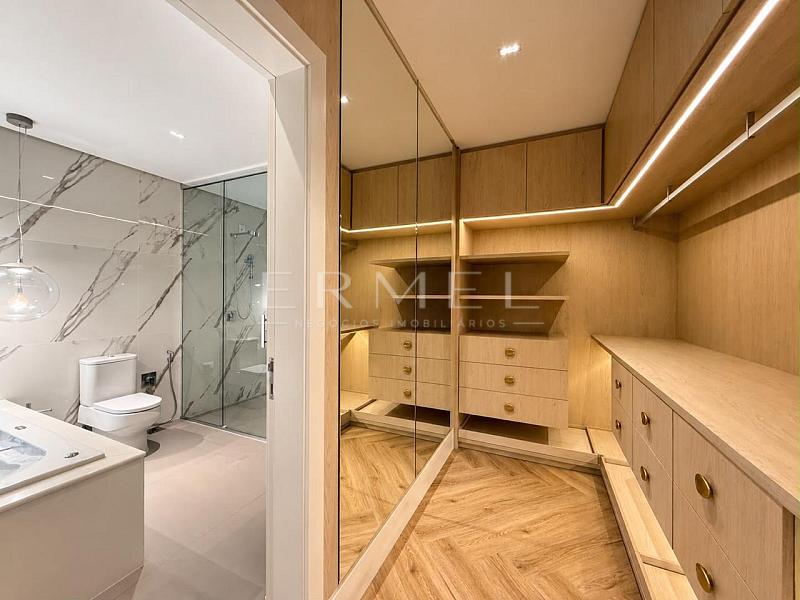 Apartamento 04 Su�tes no Centro de Balne�rio Cambori� 15
