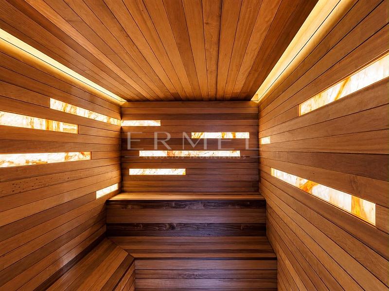 Apartamento 04 Su�tes no Centro de Balne�rio Cambori� 27