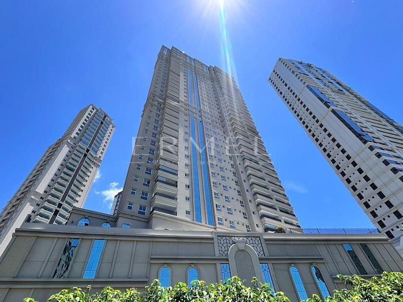 Apartamento 03 Su�tes no Centro de Balne�rio Cambori� 2