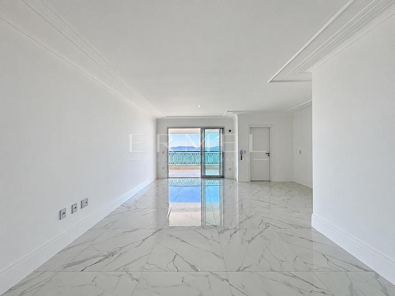 Apartamento 03 Su�tes no Centro de Balne�rio Cambori� 5
