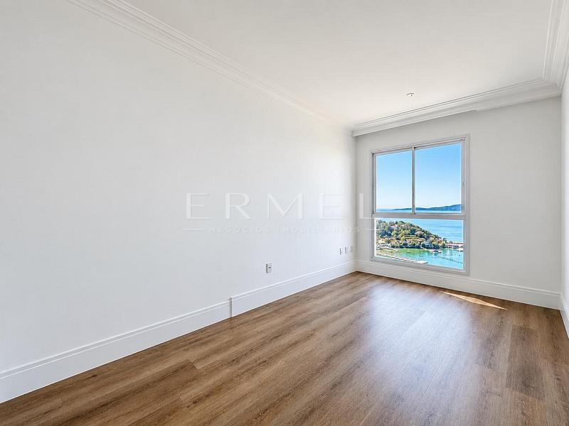 Apartamento 03 Su�tes no Centro de Balne�rio Cambori� 11