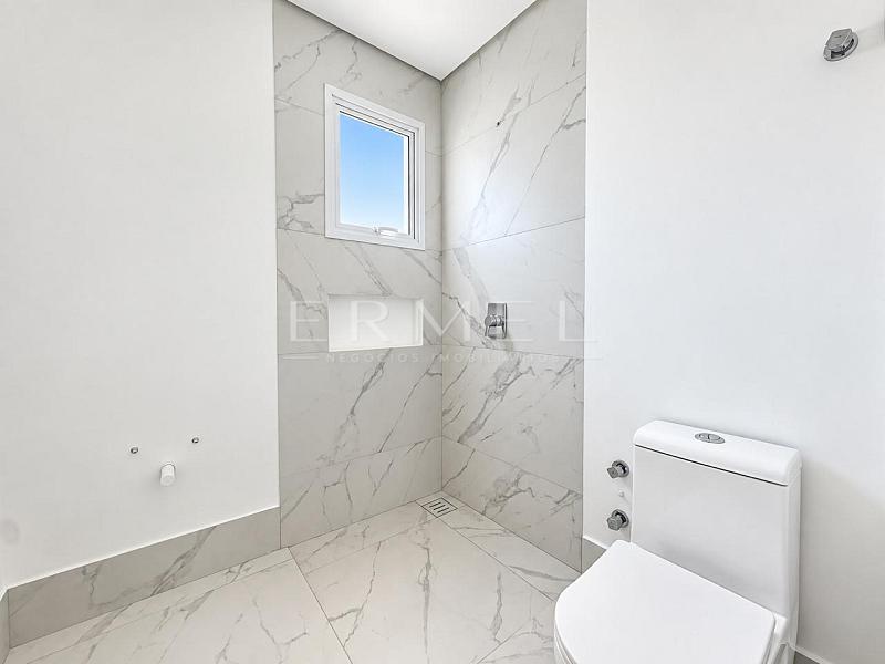 Apartamento 03 Su�tes no Centro de Balne�rio Cambori� 12
