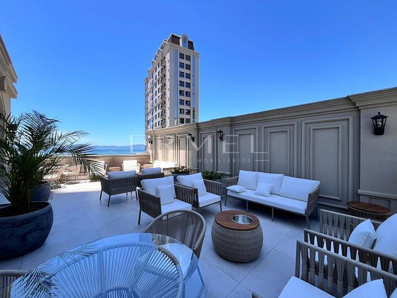 Apartamento 03 Su�tes no Centro de Balne�rio Cambori� 21