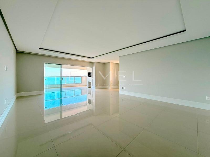 Apartamento 04 Su�tes no Centro de Balne�rio Cambori� 6