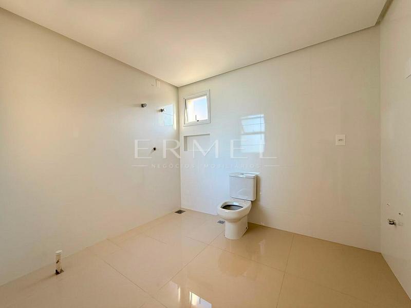 Apartamento 04 Su�tes no Centro de Balne�rio Cambori� 19
