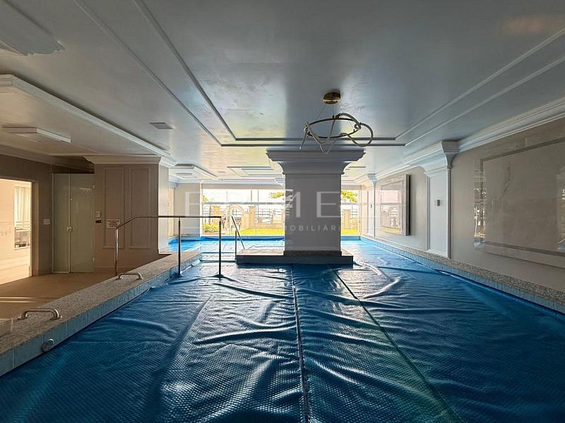 Apartamento 04 Su�tes no Centro de Balne�rio Cambori� 24