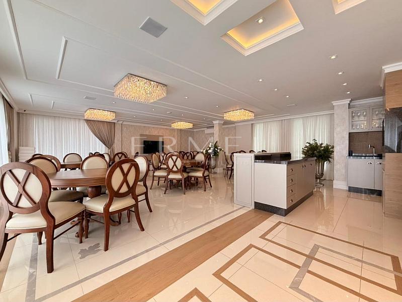 Apartamento 04 Su�tes no Centro de Balne�rio Cambori� 26