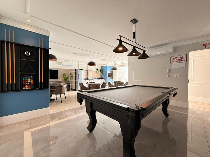 Apartamento 04 Su�tes no Centro de Balne�rio Cambori� 31