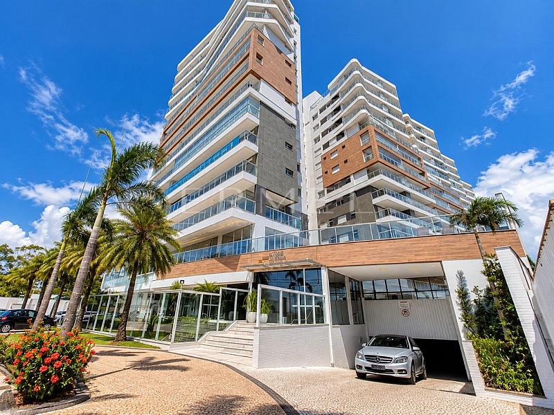 Apartamento 03 Quartos na Praia Brava em Itaja� 4