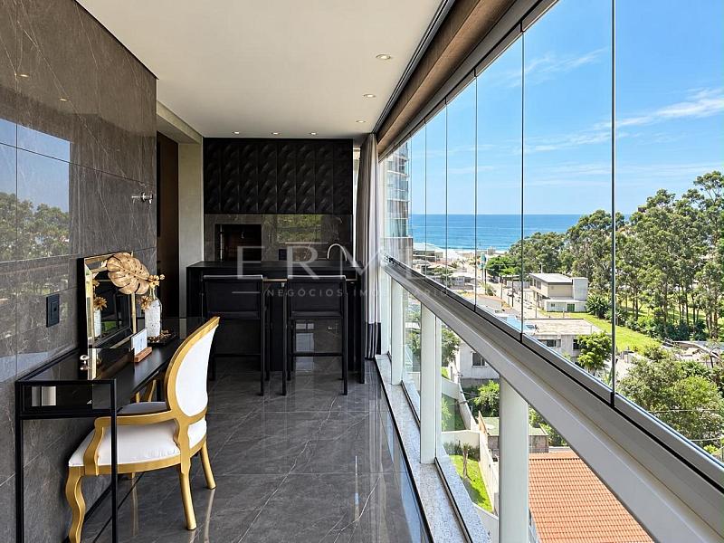 Apartamento 03 Quartos na Praia Brava em Itaja� 3