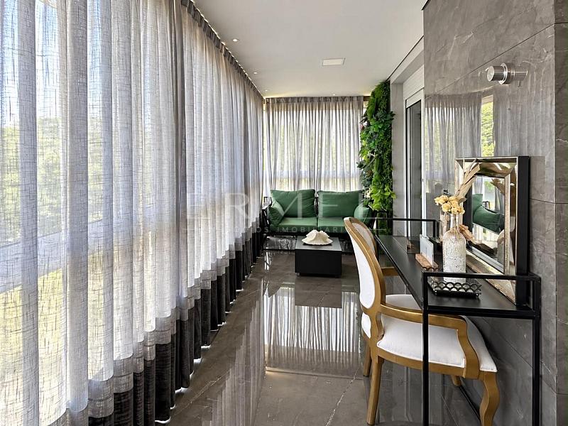 Apartamento 03 Quartos na Praia Brava em Itaja� 7