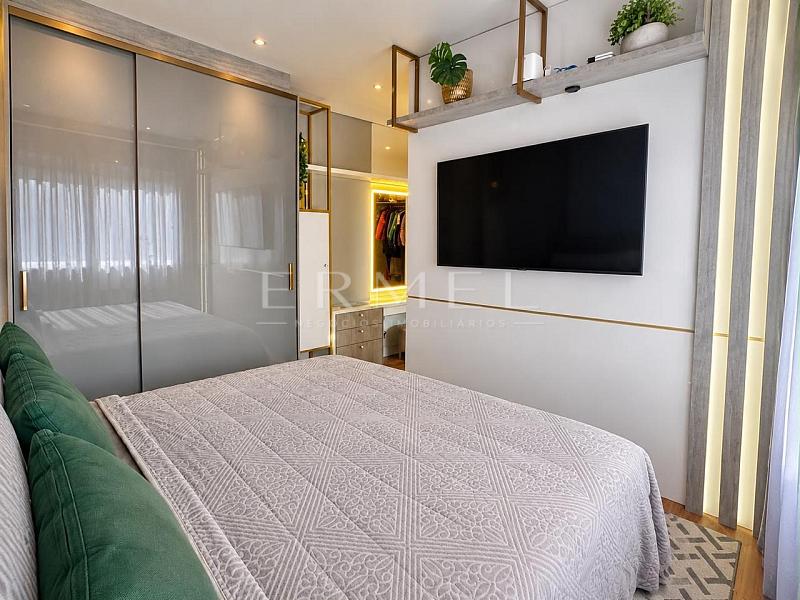 Apartamento 03 Quartos na Praia Brava em Itaja� 17