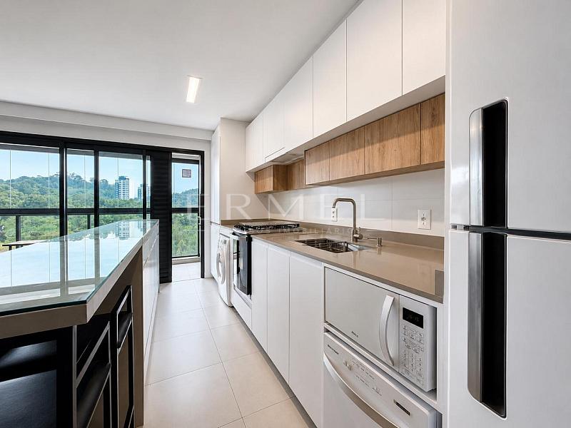 Apartamento 02 Quartos na Praia Brava em Itaja� 8