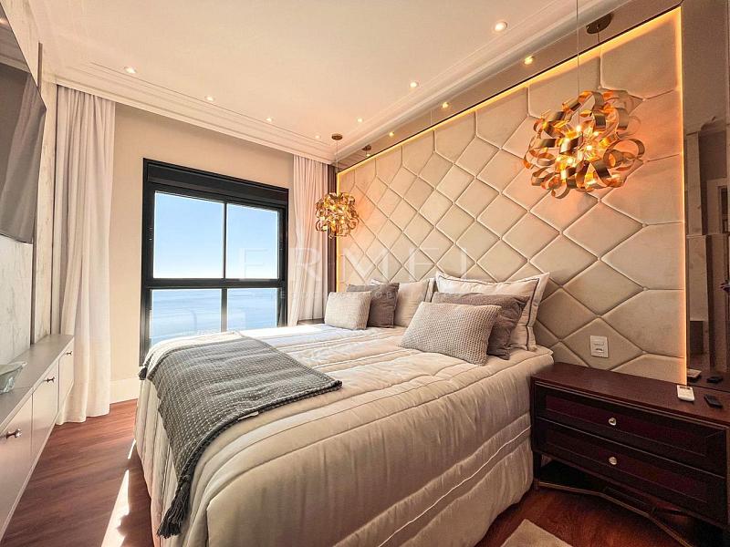 Apartamento 04 Su�tes em Porto Belo 13