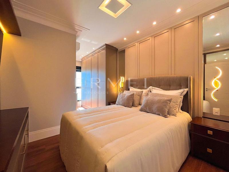 Apartamento 04 Su�tes em Porto Belo 21