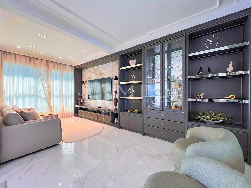 Apartamento 04 Su�tes em Porto Belo 25
