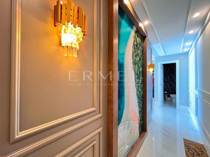 Apartamento 04 Su�tes em Porto Belo 30