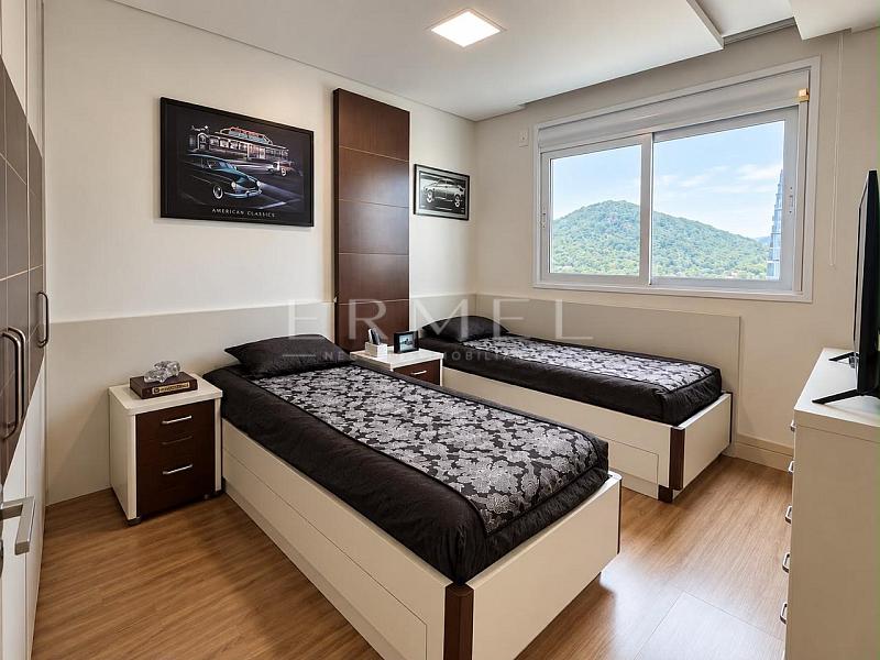 Apartamento 05 Su�tes na Barra Sul em Balne�rio Cambori� 18