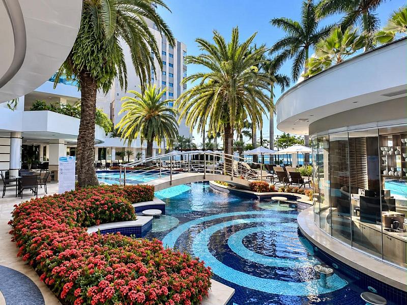 Apartamento 05 Su�tes na Barra Sul em Balne�rio Cambori� 35