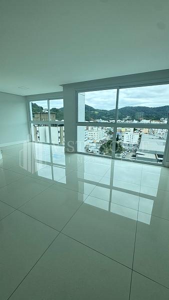 Apartamento Ed. Falcon Tower 1