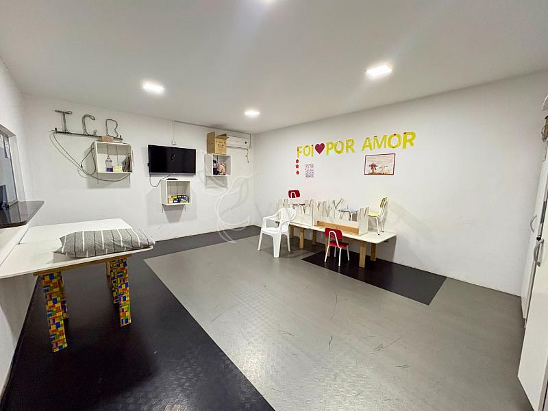 Barrac�o Loca��o 18